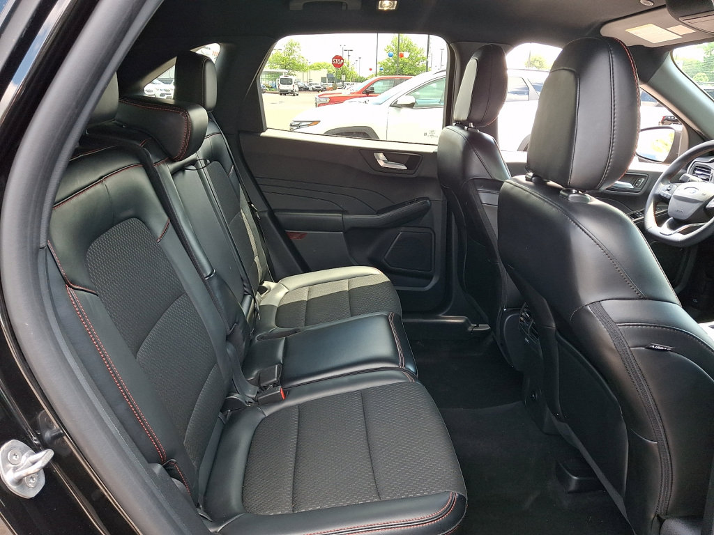 Used 2025 Ford Escape ST-Line AWD/4WD image 15