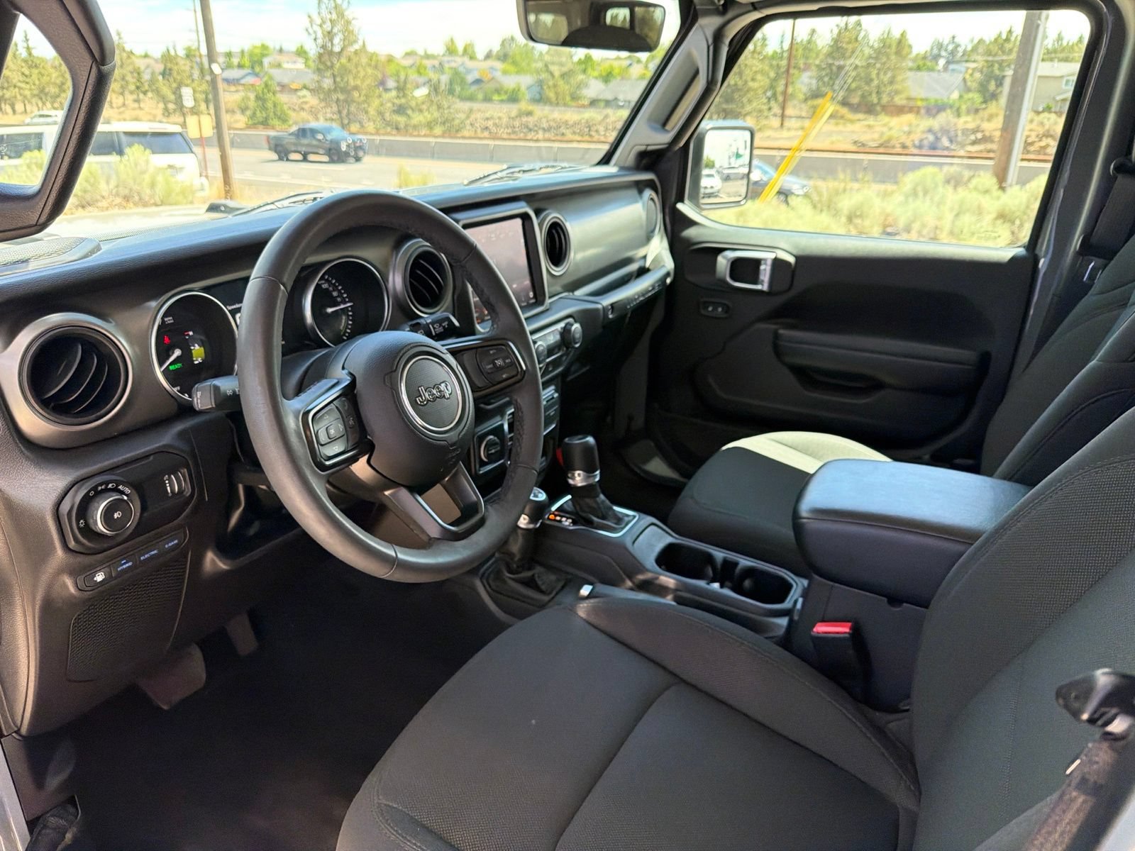 Used 2023 Jeep Wrangler Unlimited w/ 8.4" Radio Group AWD/4WD image 20