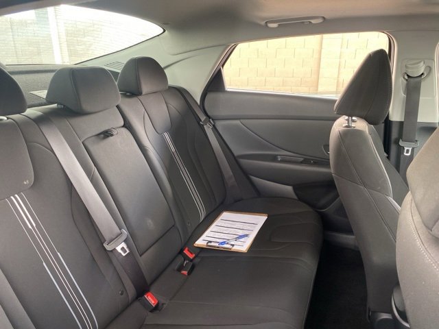 Used 2025 Hyundai Elantra SEL image 6