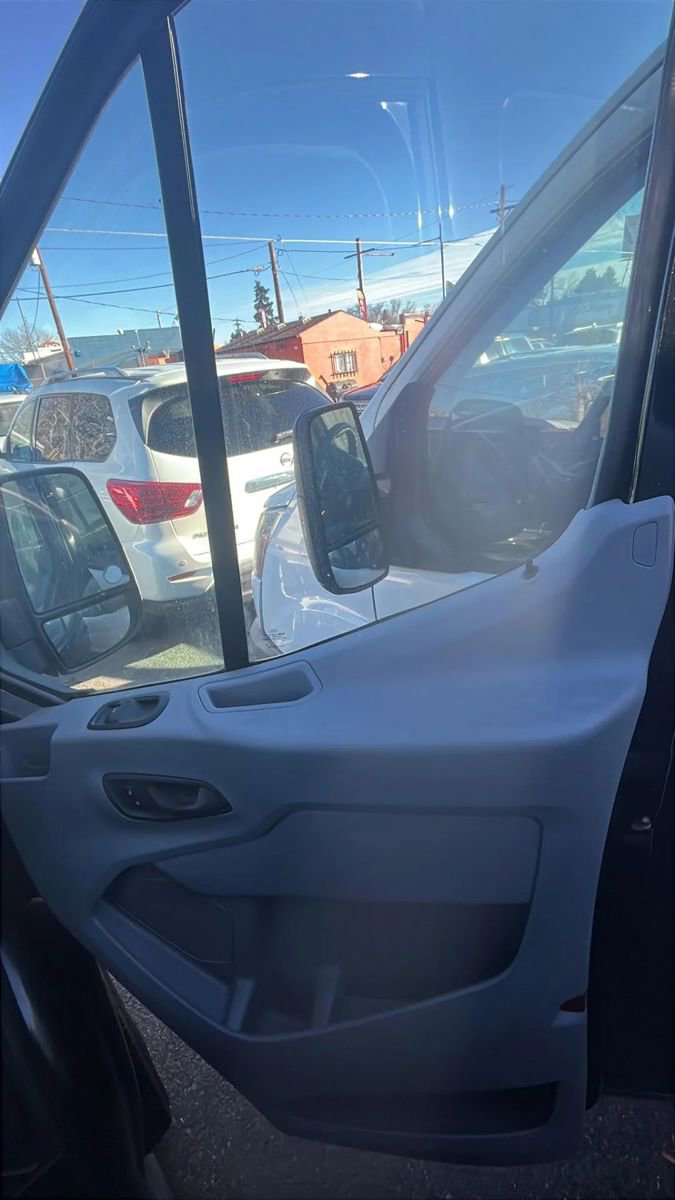 Used 2015 Ford Transit 250 Medium Roof image 13