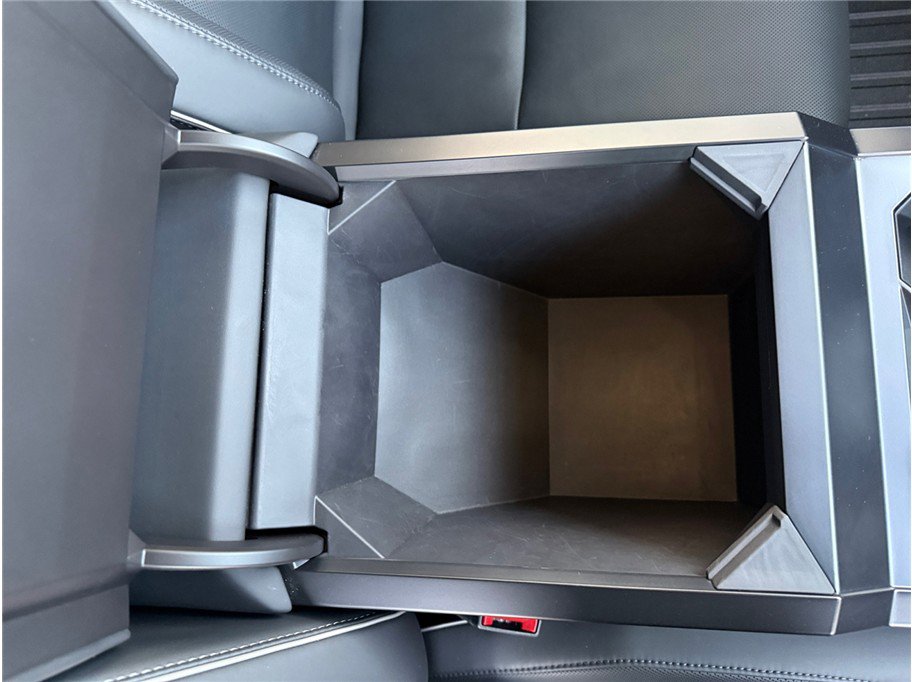 Used 2024 Tesla Cybertruck Cyberbeast image 38