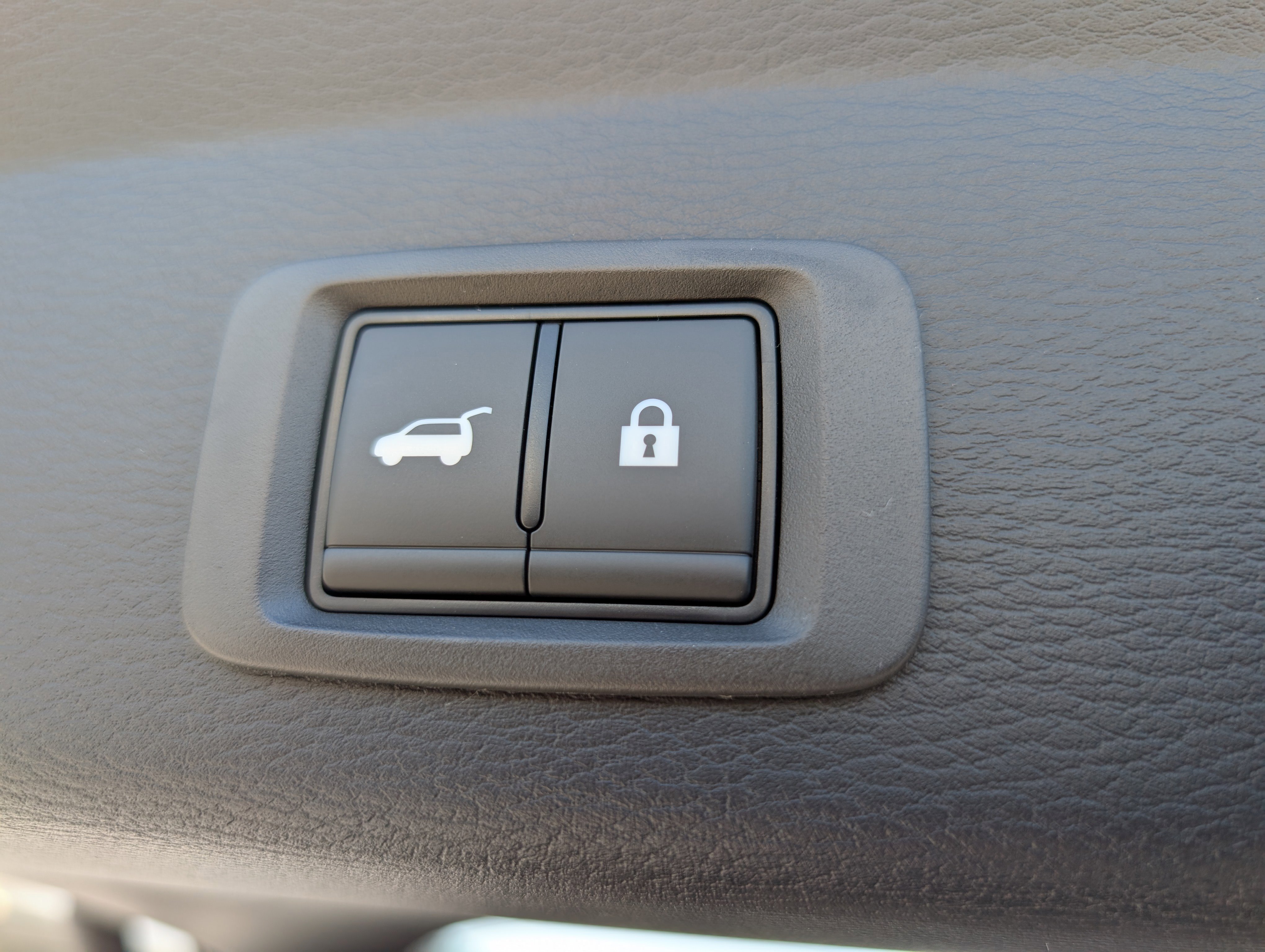 New 2025 Mitsubishi Outlander SEL image 15