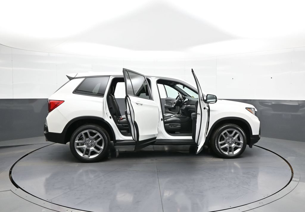 Certified 2023 Honda Passport EX-L image 43