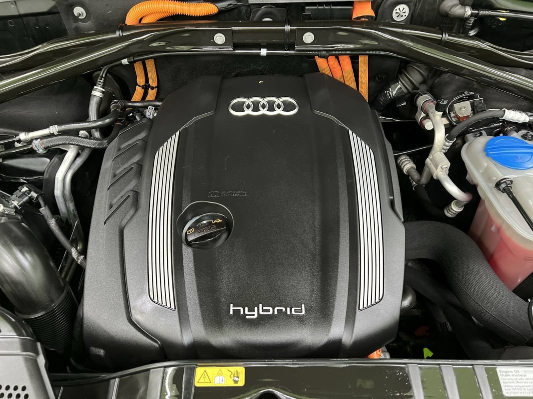 Used 2013 Audi Q5 2.0T Prestige AWD/4WD image 32