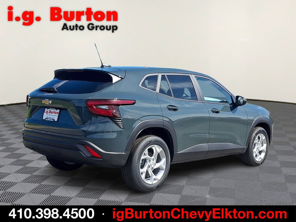 New 2026 Chevrolet Trax LS w/ LS Convenience Package FWD image 4