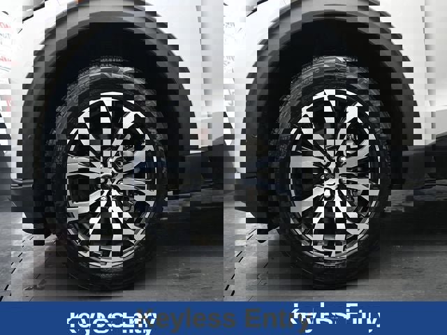 Used 2022 Ford Explorer ST-Line w/ Class IV Trailer Tow Package image 17