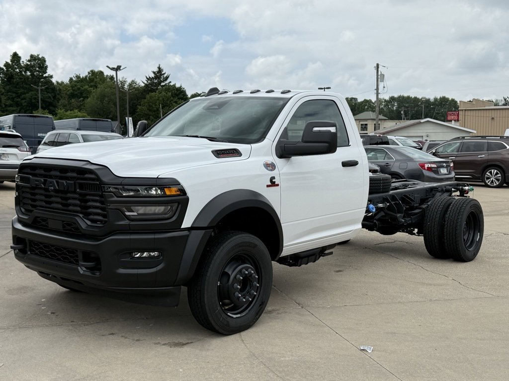 New 2025 RAM 5500 Tradesman image 3