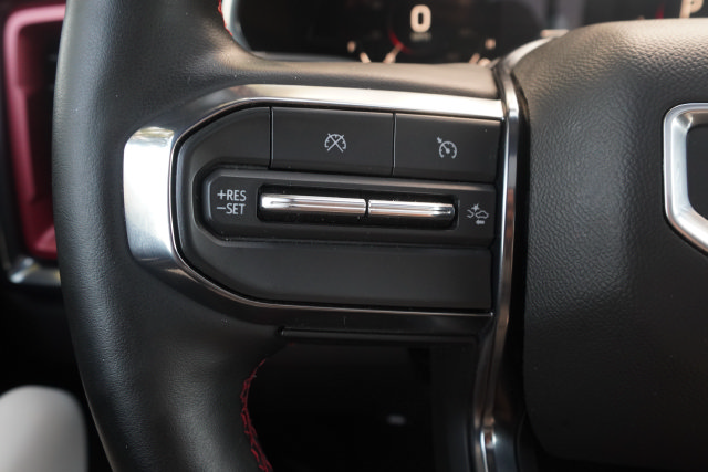 Used 2024 GMC Canyon AT4X AWD/4WD image 15
