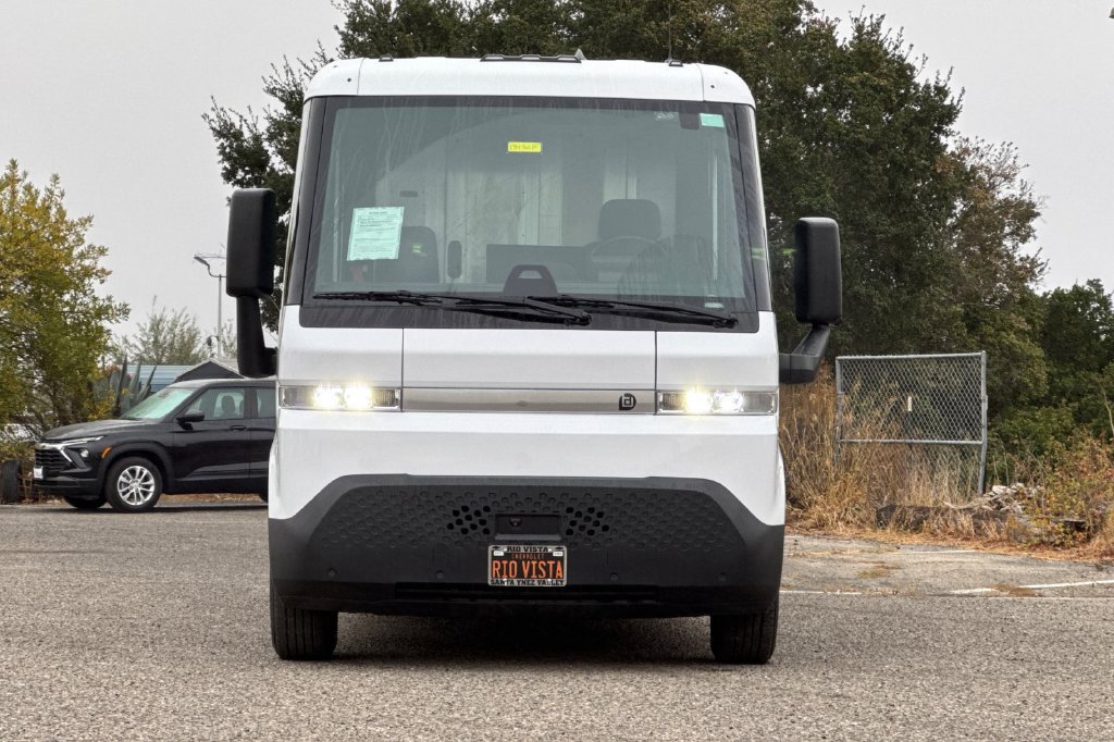 Used 2023 Chevrolet Brightdrop 600 w/ Active Safety Package 2 AWD/4WD image 9
