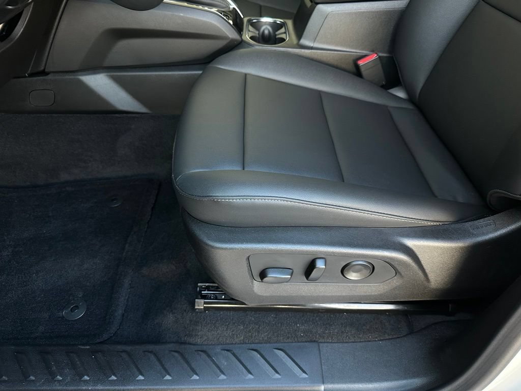 New 2026 GMC Canyon Elevation w/ Convenience Package RWD image 11