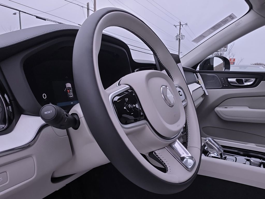 New 2026 Volvo XC60 B5 Ultra w/ Protection Package Premier AWD/4WD image 16
