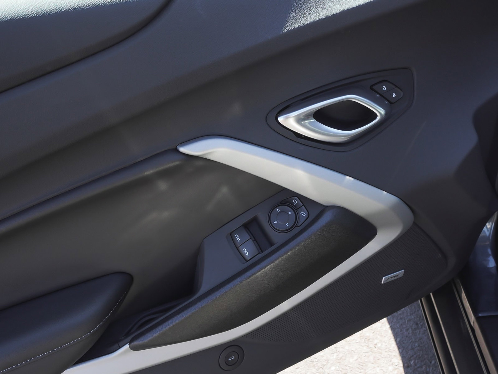 Used 2023 Chevrolet Camaro LT w/ RS Package image 10