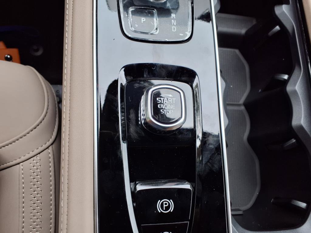 New 2026 Volvo XC90 T8 Plus image 22