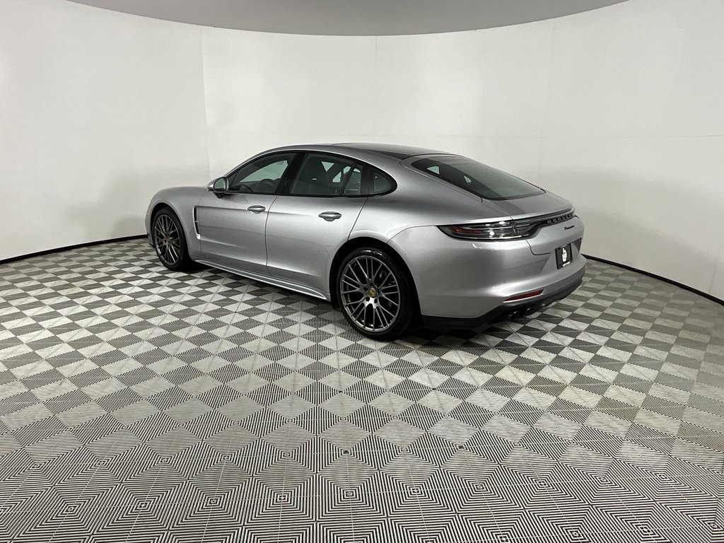 Used 2022 Porsche Panamera Platinum Edition image 3