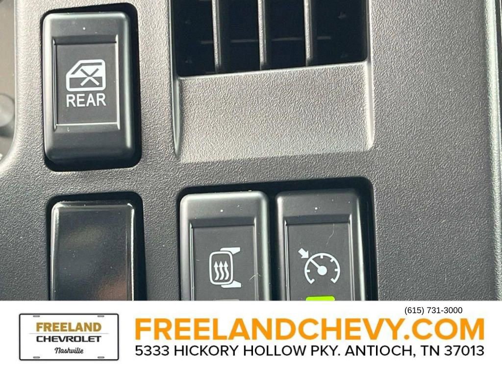 New 2025 Chevrolet Low Cab Forward image 15