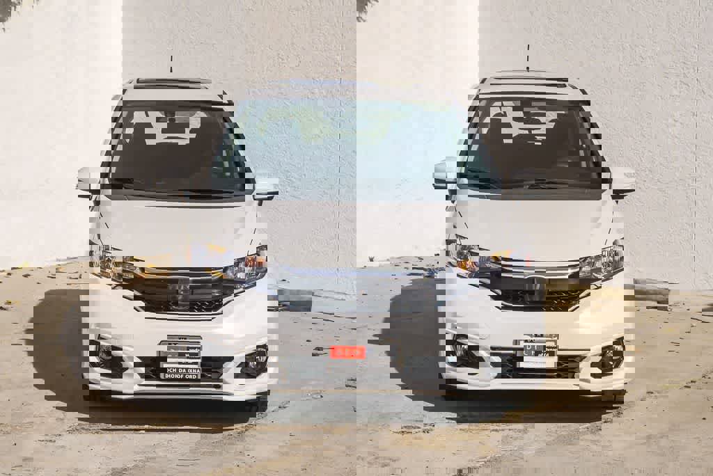 Used 2019 Honda Fit EX image 2