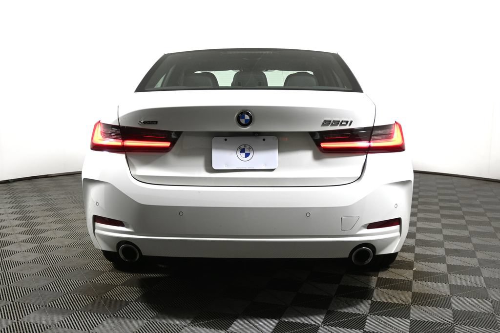 Certified 2023 BMW 330i xDrive Sedan w/ Driving Assistance Package AWD/4WD image 10