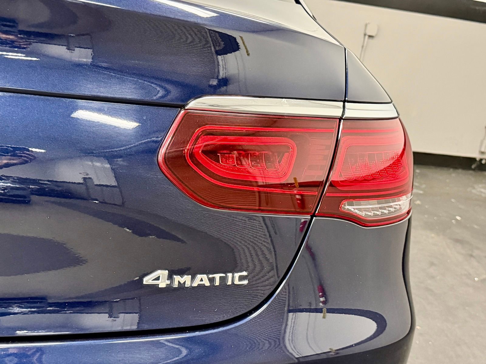 Used 2022 Mercedes-Benz GLC 300 4MATIC Coupe image 14