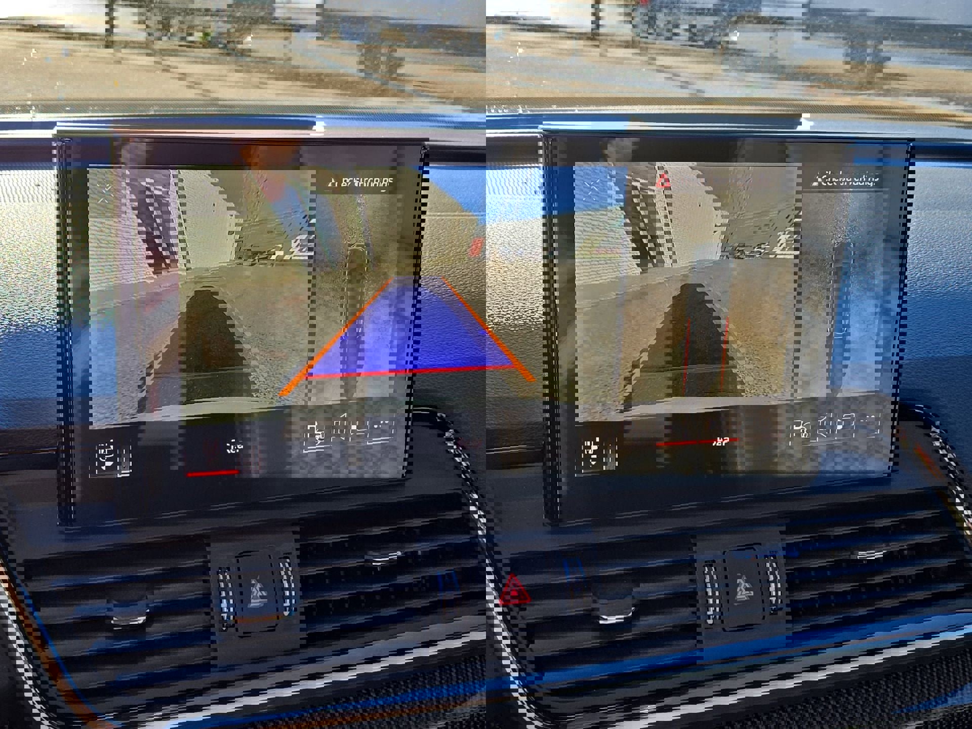 Used 2024 Audi SQ5 Prestige image 18