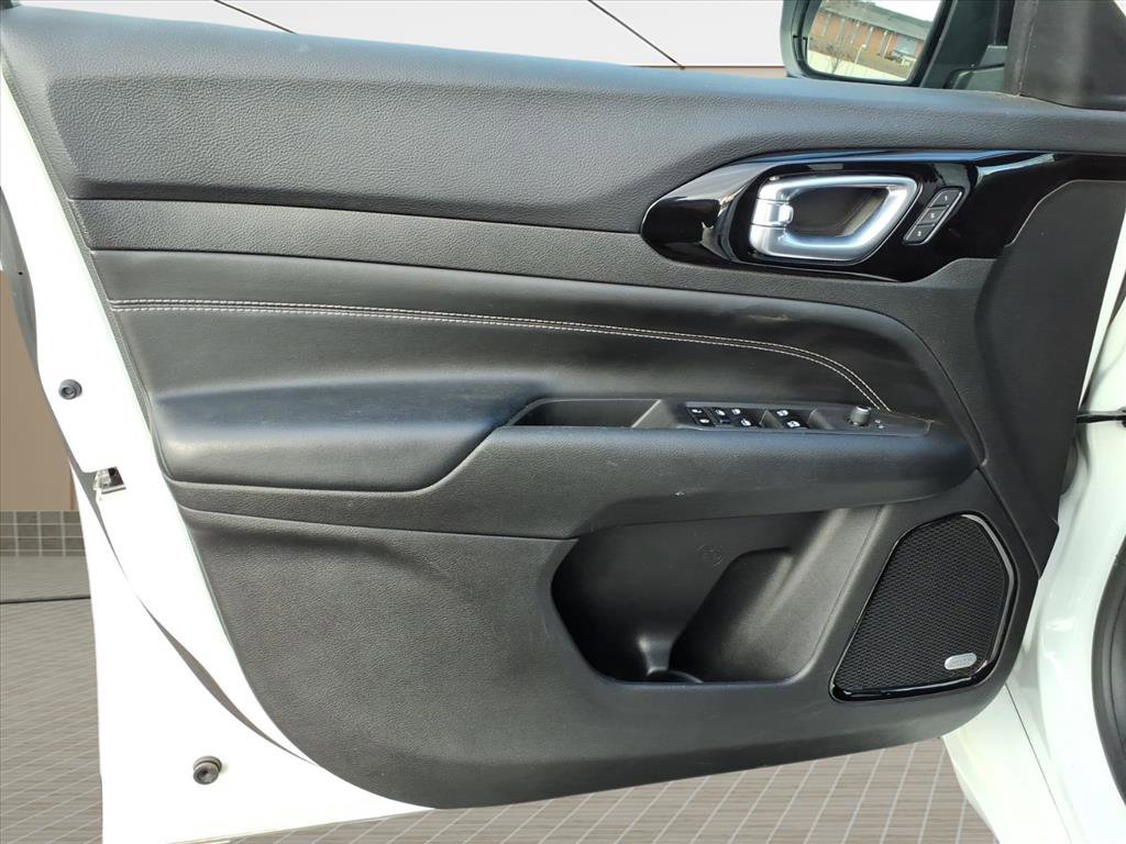 Used 2023 Jeep Compass High Altitude image 27