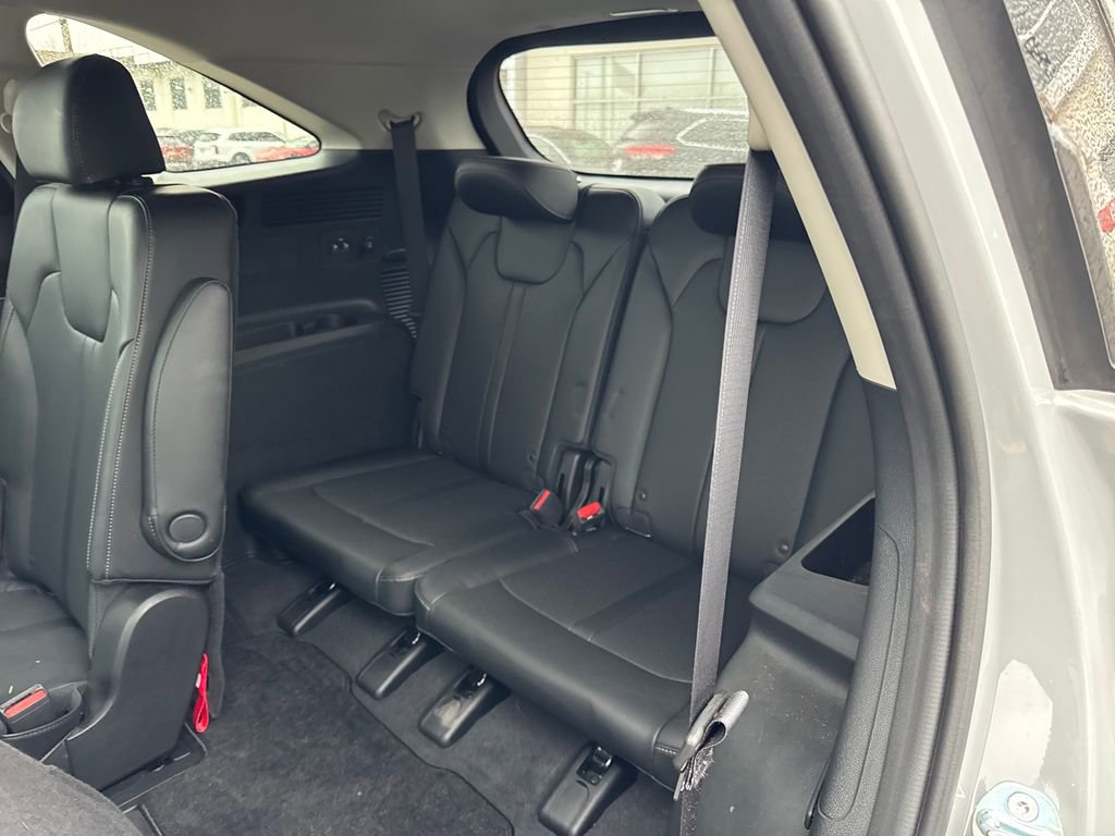 Certified 2023 Kia Sorento SX image 11