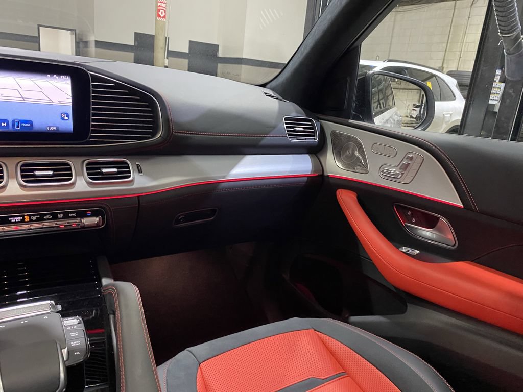 Used 2025 Mercedes-Benz GLE 63 AMG S image 4