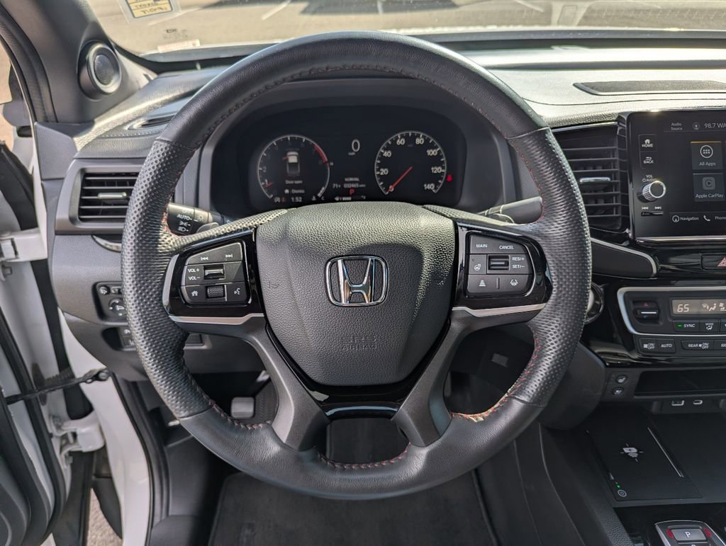 Used 2024 Honda Ridgeline Black Edition image 13