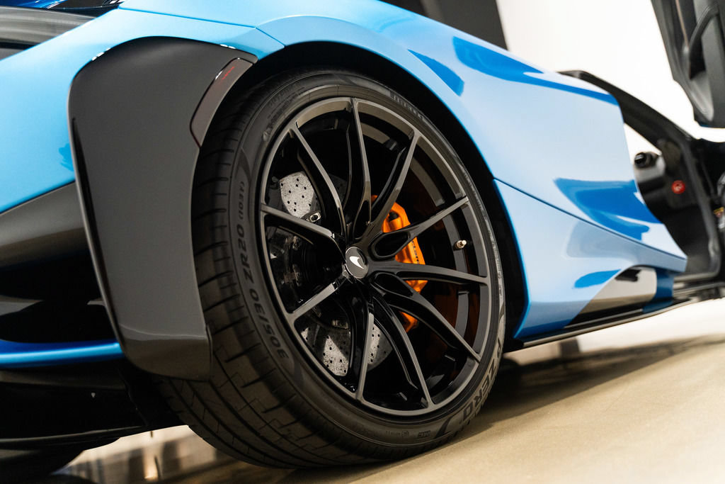 Used 2022 McLaren 765LT RWD image 7