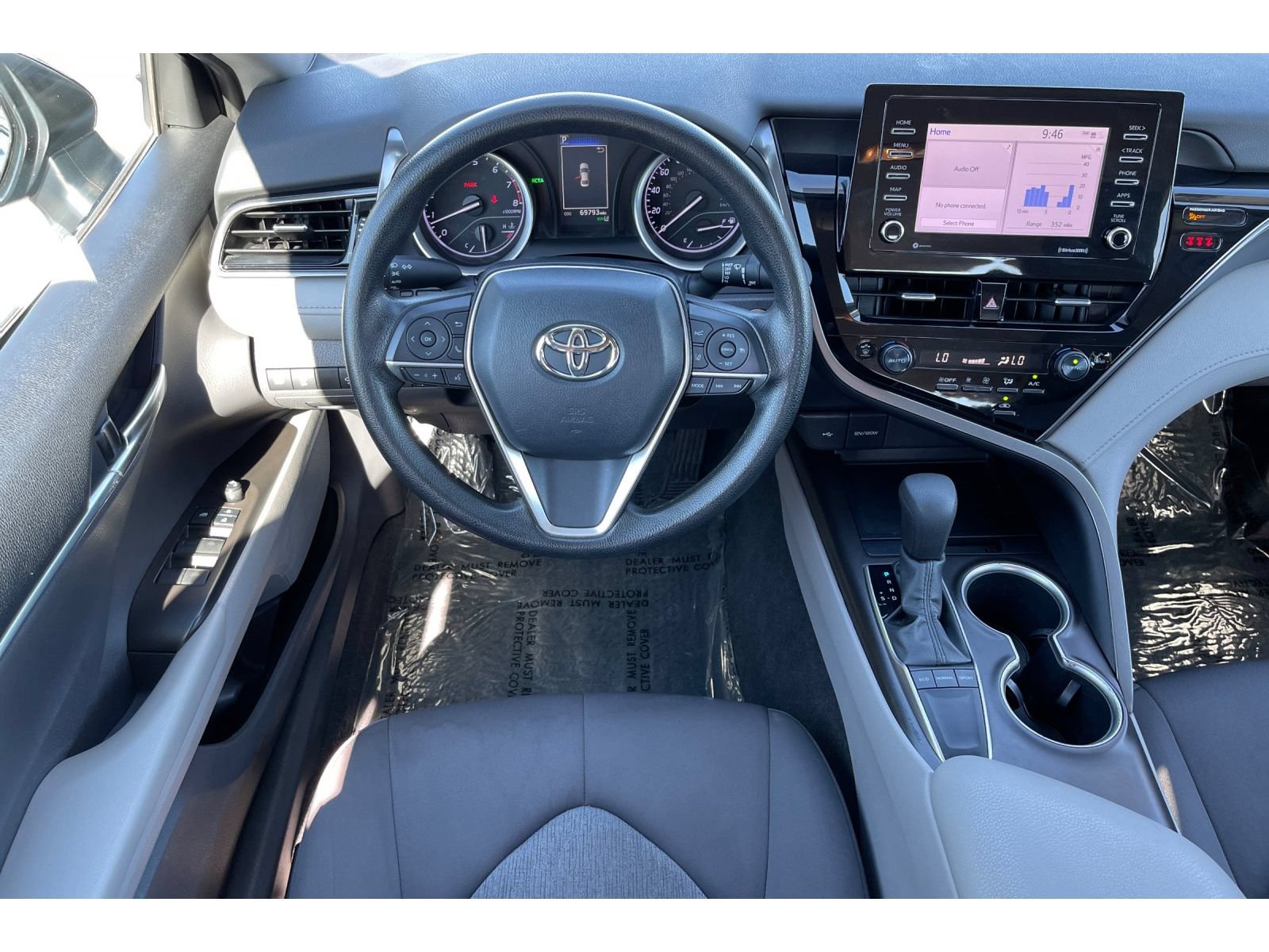 Used 2022 Toyota Camry LE w/ Convenience Package FWD image 16