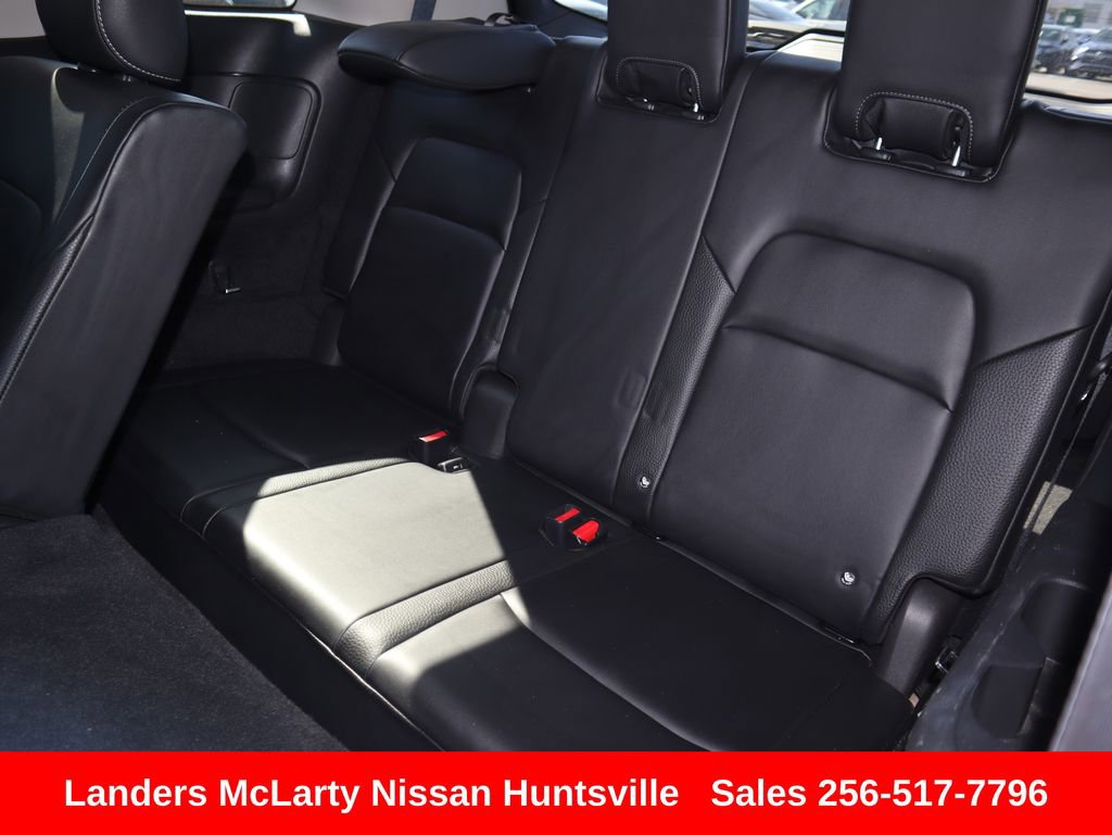 Used 2022 Nissan Pathfinder SL image 14
