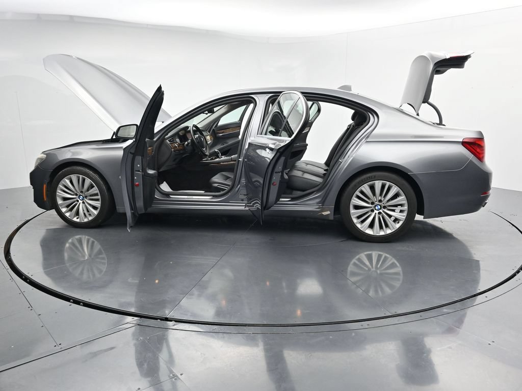 Used 2015 BMW 740i RWD image 42