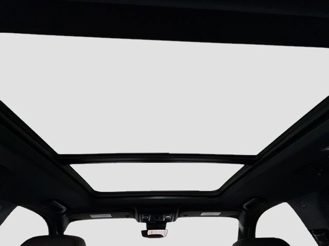 Used 2023 Chevrolet Suburban High Country AWD/4WD image 24