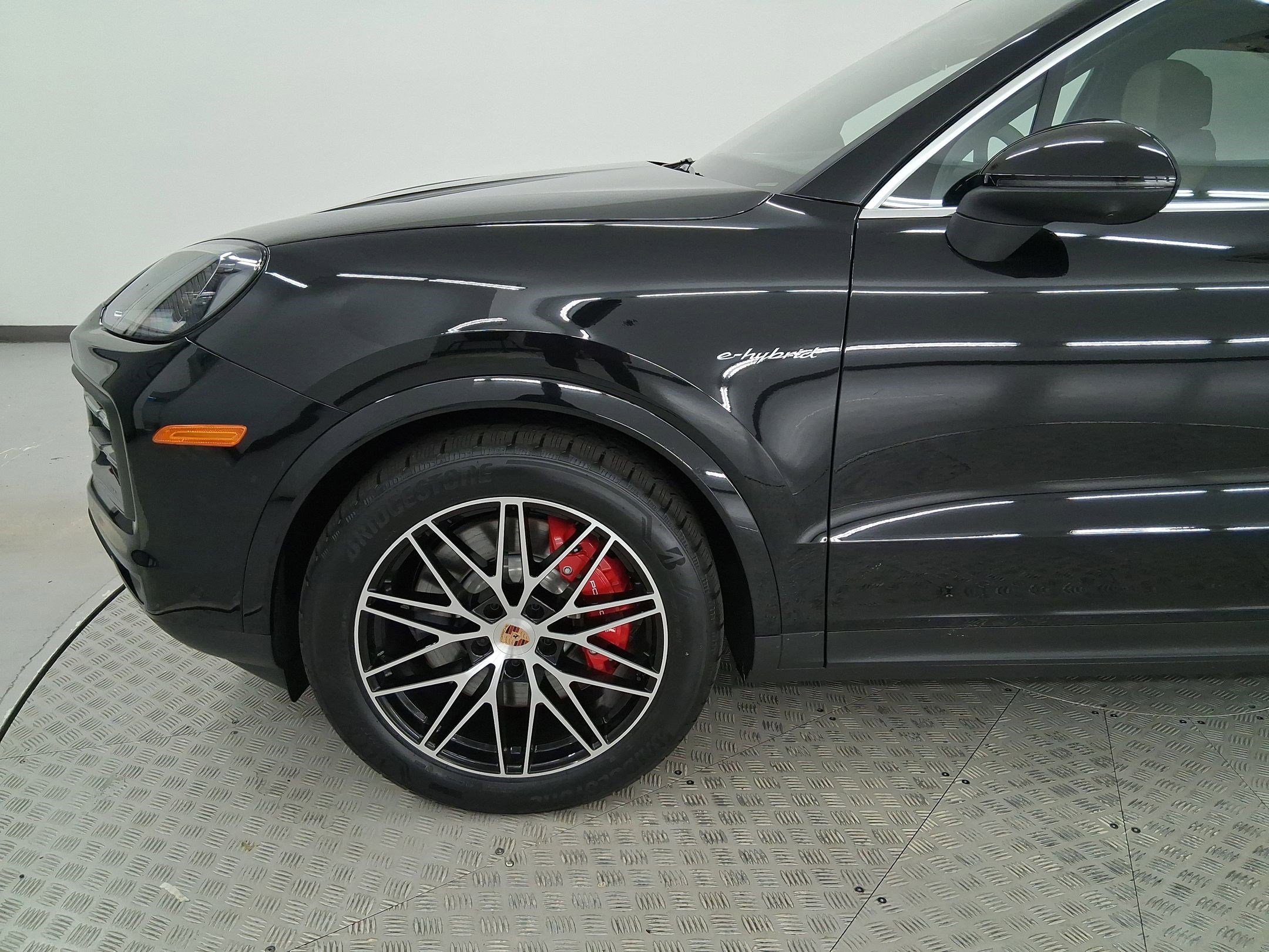 New 2025 Porsche Cayenne S AWD/4WD image 11