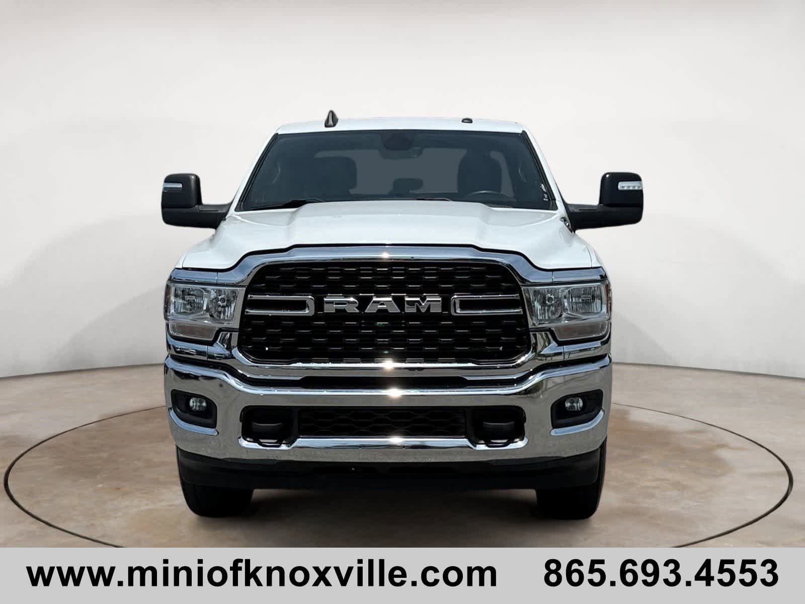 Used 2023 RAM 2500 Big Horn w/ Cold Weather Group AWD/4WD image 8