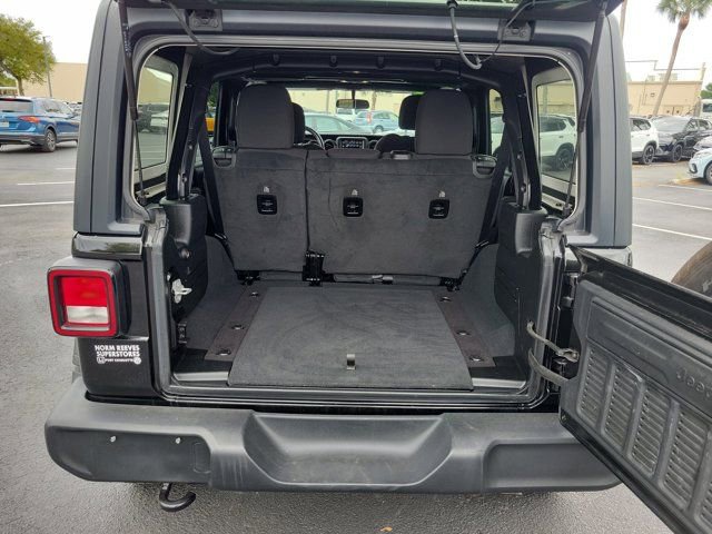 Used 2022 Jeep Wrangler Unlimited Sport image 13