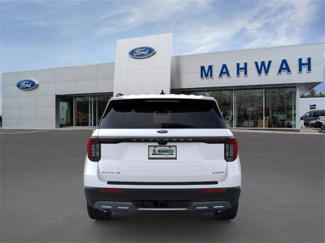 New 2026 Ford Explorer Active w/ Active Comfort Package image 5