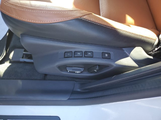 Used 2015 Volvo S60 T5 Platinum w/ Climate Package FWD image 18