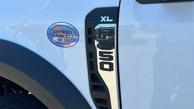 New 2025 Ford F550 4x4 SuperCab Super Duty image 10