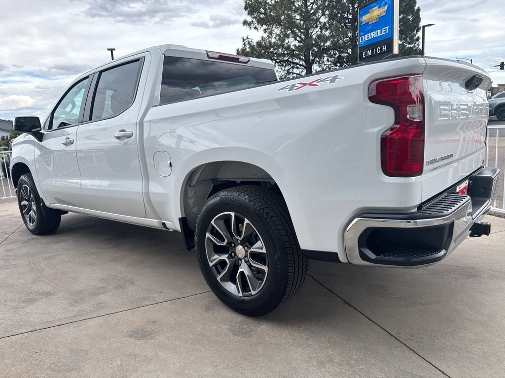 Used 2024 Chevrolet Silverado 1500 LT AWD/4WD image 3