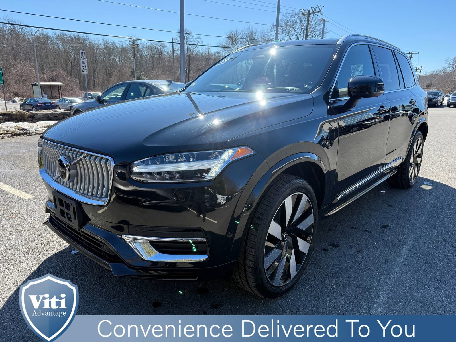 Certified 2023 Volvo XC90 T8 Ultimate w/ Protection Package Premier image 4
