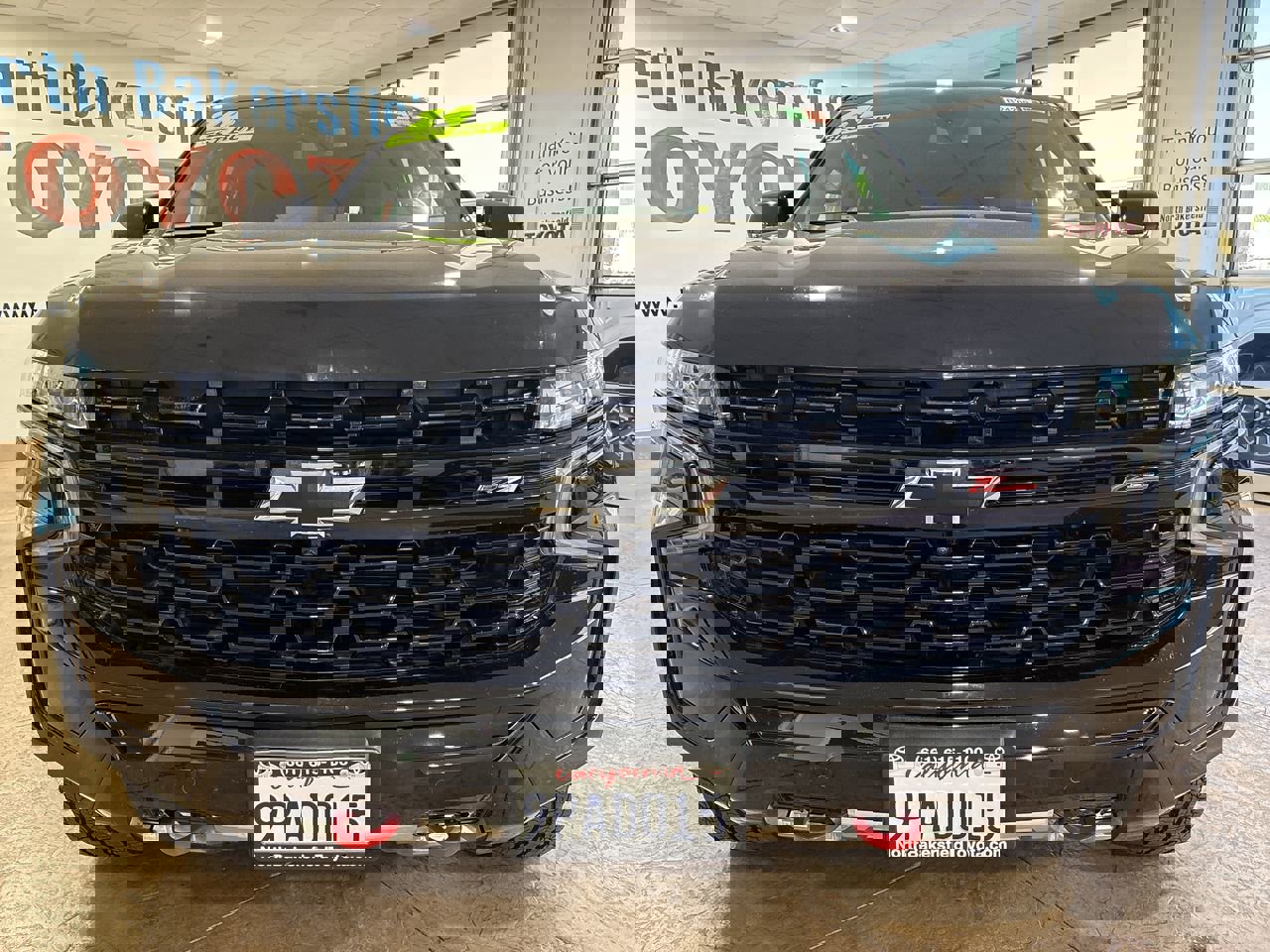 Used 2024 Chevrolet Tahoe Z71 w/ Luxury Package image 5