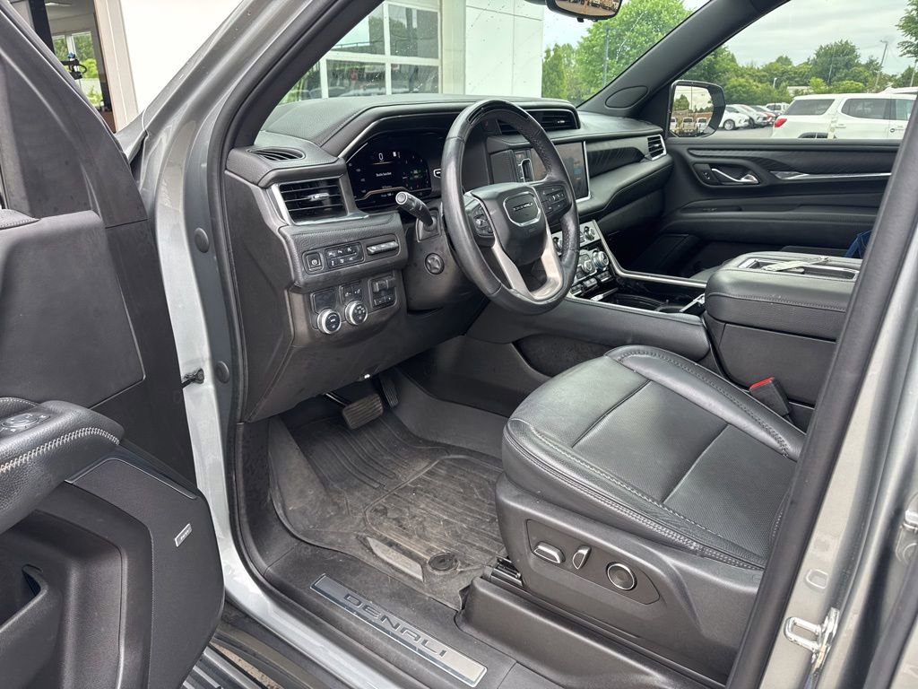 Certified 2023 GMC Yukon Denali w/ Denali Reserve Package RWD image 9
