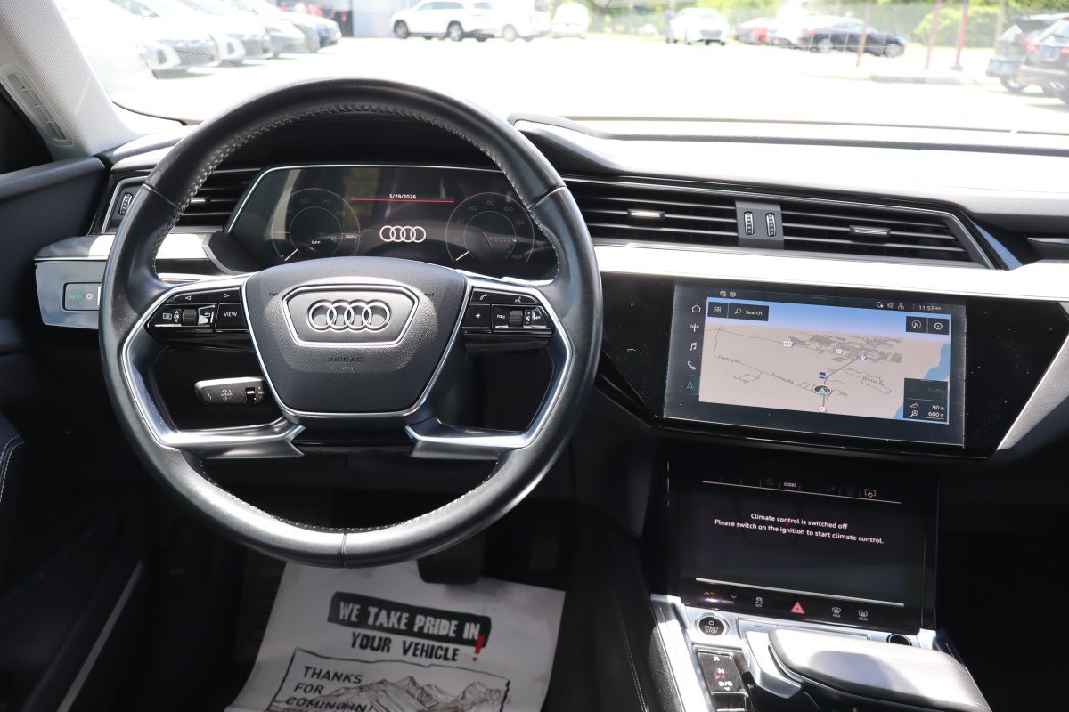 Used 2021 Audi e-tron Prestige w/ Prestige Package AWD/4WD image 10