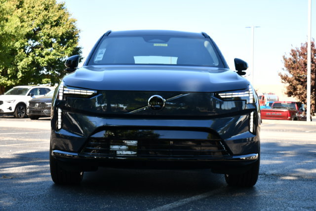 New 2026 Volvo EX90 Ultra AWD/4WD image 2