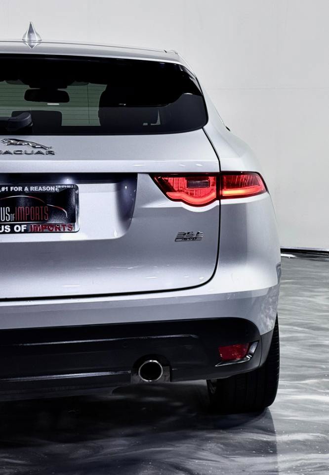 Used 2017 Jaguar F-PACE Prestige AWD/4WD image 14