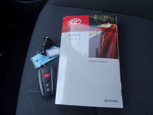 Certified 2025 Toyota RAV4 XLE AWD/4WD image 27