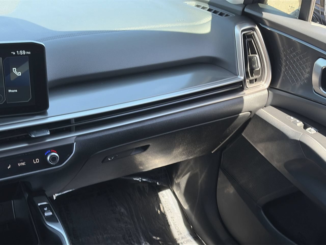 Certified 2025 Kia Sorento S w/ Panoramic Sunroof Package FWD image 15