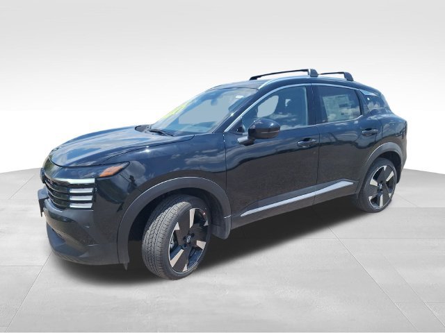 New 2026 Nissan Kicks SR w/ Cold Weather Package FWD image 3