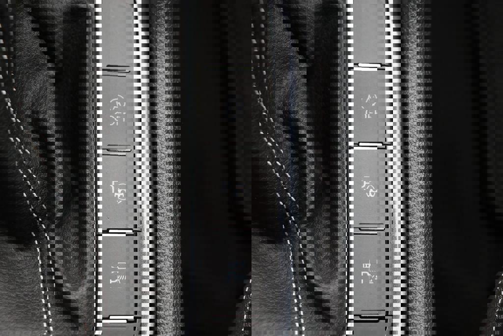 Used 2024 Volkswagen Tiguan SEL R-Line image 30