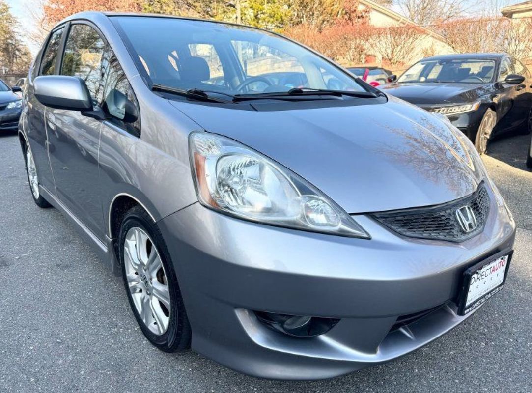 Used 2010 Honda Fit Sport image 1